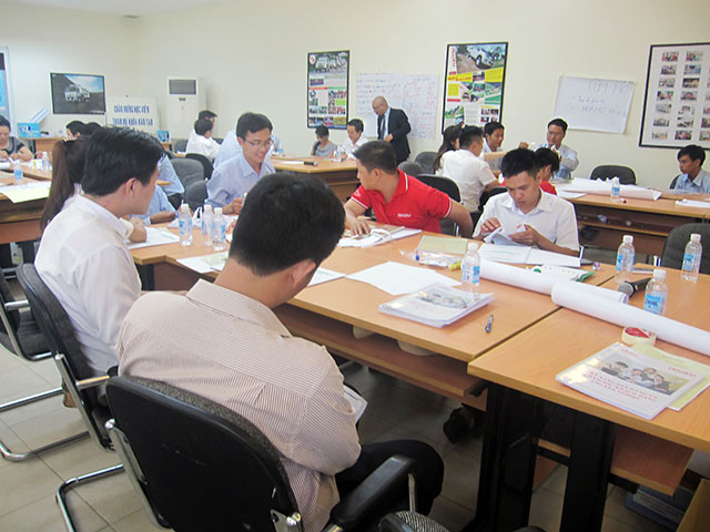 Kỹ năng bán hàng & chăm sóc Khách Hàng chuyên nghiệp - ISUZU (29 & 30.09.2014)